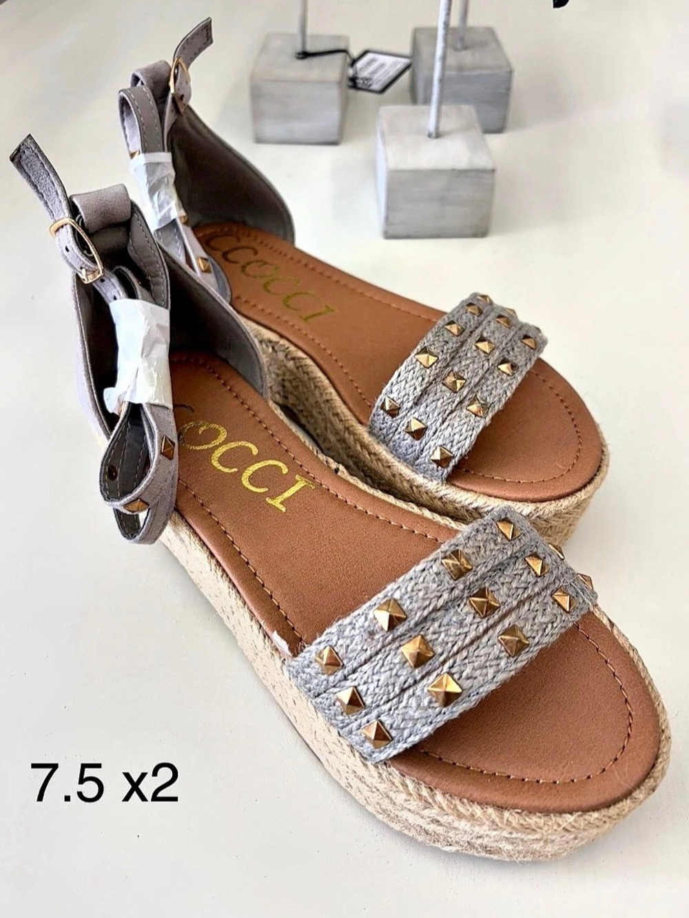 Studded Platform Wedge Sandals in Gray US 7.5